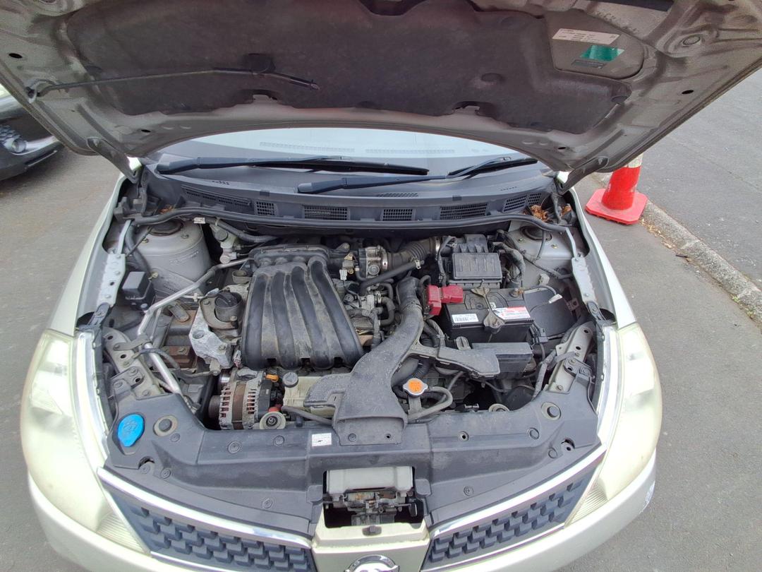 Photo '8' of Nissan Tiida