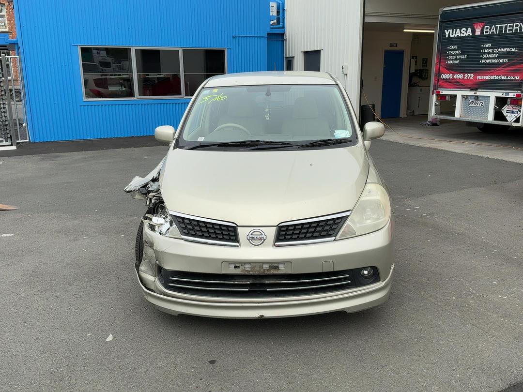 Photo '2' of Nissan Tiida