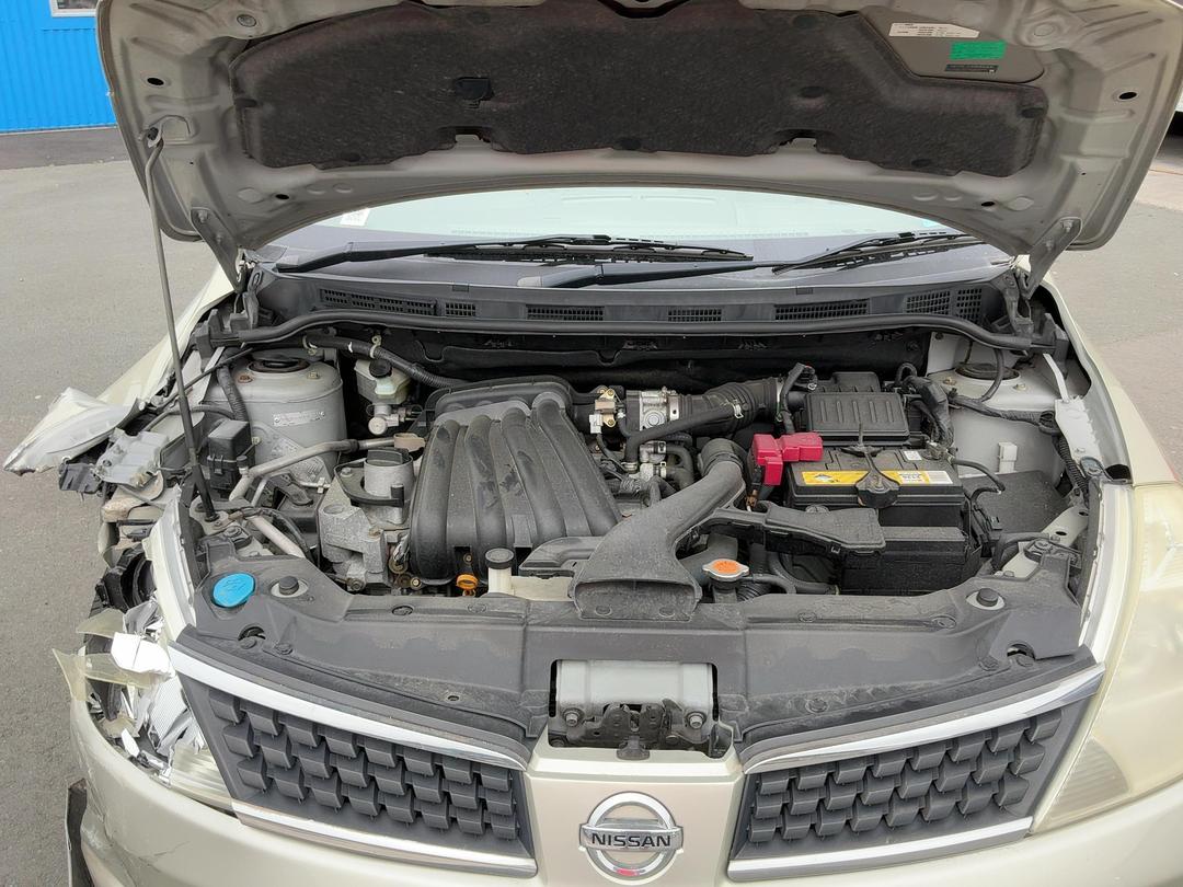 Photo '9' of Nissan Tiida