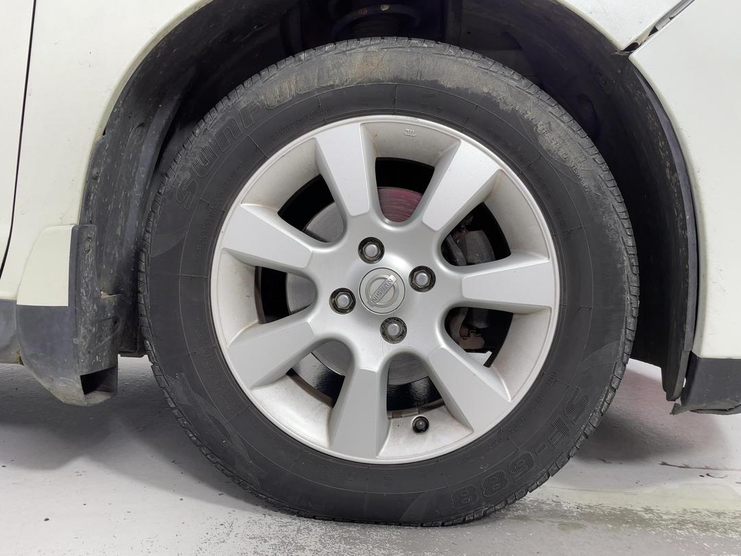 Photo '9' of Nissan Tiida
