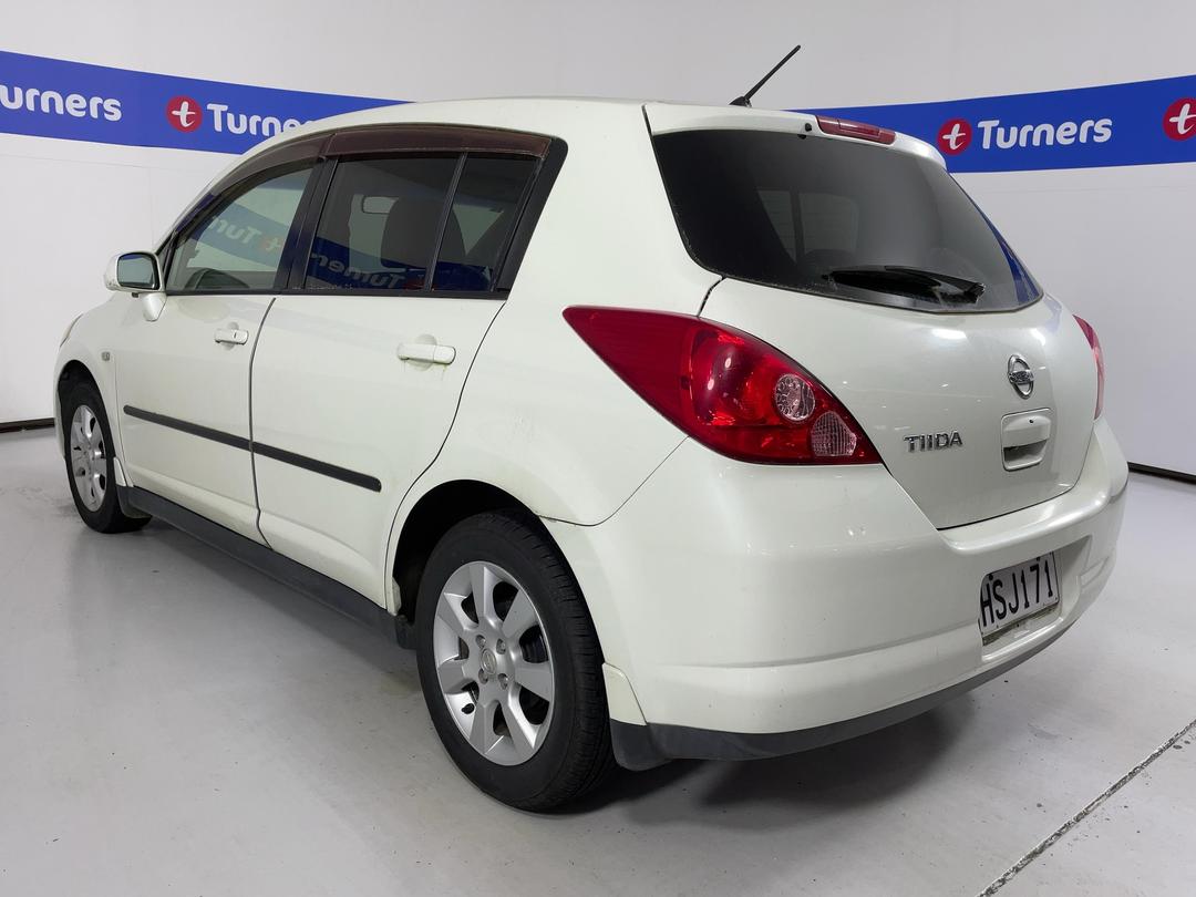 Photo '5' of Nissan Tiida