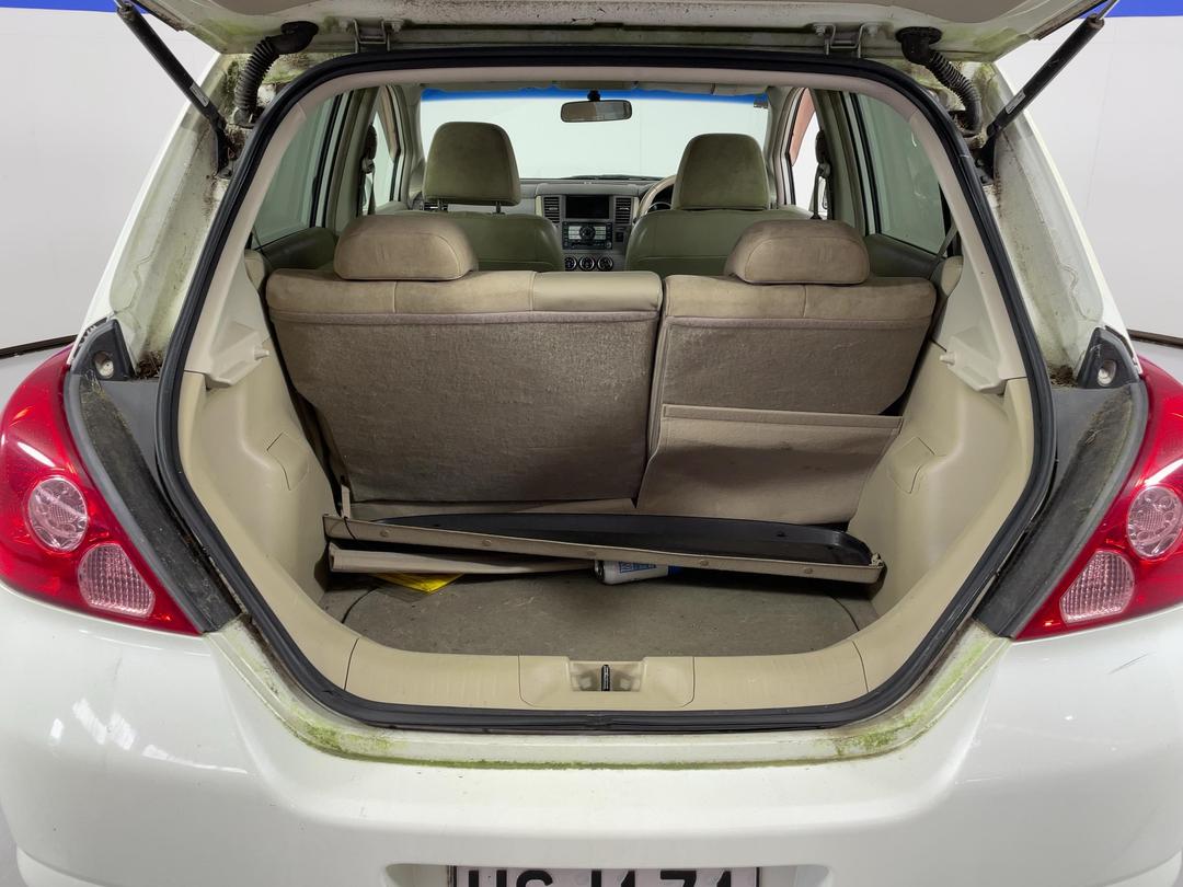 Photo '14' of Nissan Tiida