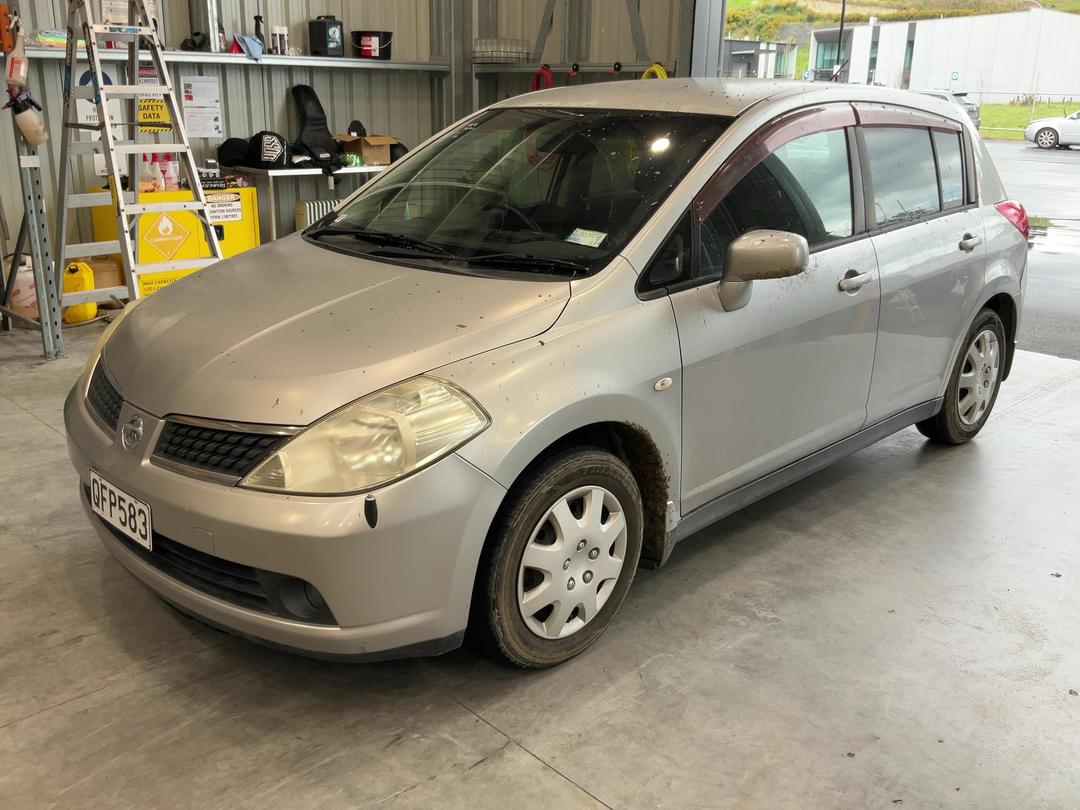 Photo '3' of Nissan Tiida Photo '3' of Nissan Tiida