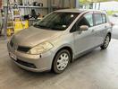 Thumbnail '3' of Nissan Tiida