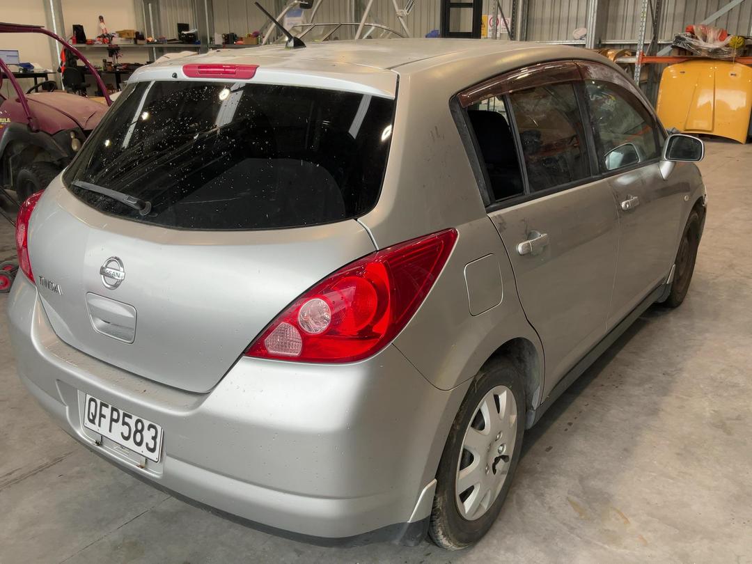 Photo '7' of Nissan Tiida Photo '7' of Nissan Tiida