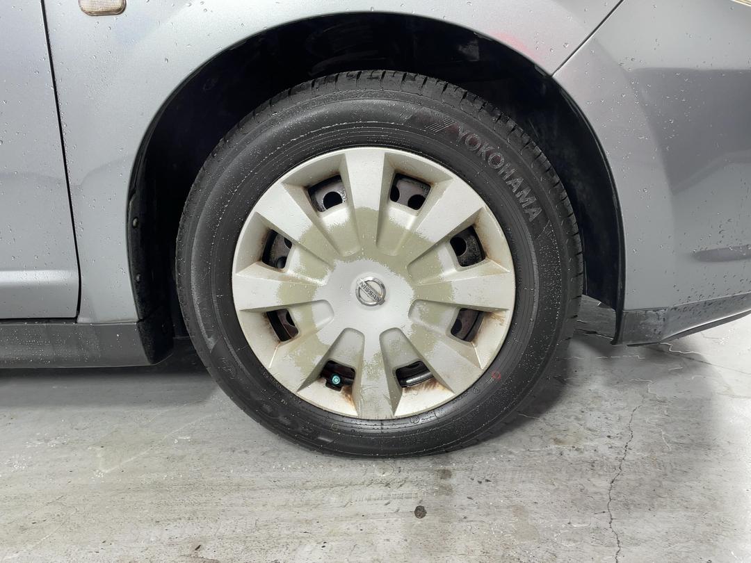 Photo '9' of Nissan Tiida