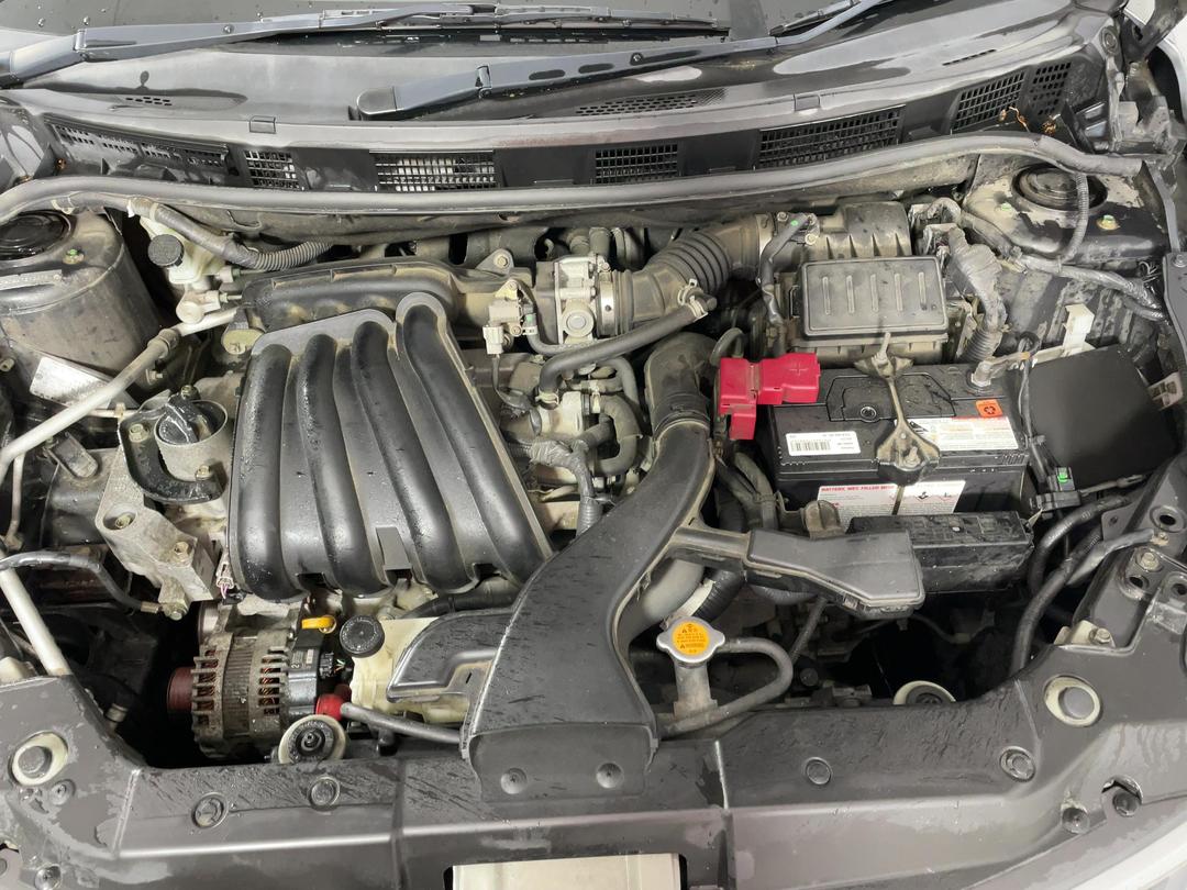 Photo '13' of Nissan Tiida