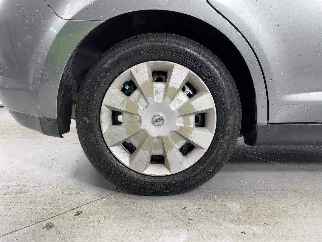 Photo '12' of Nissan Tiida