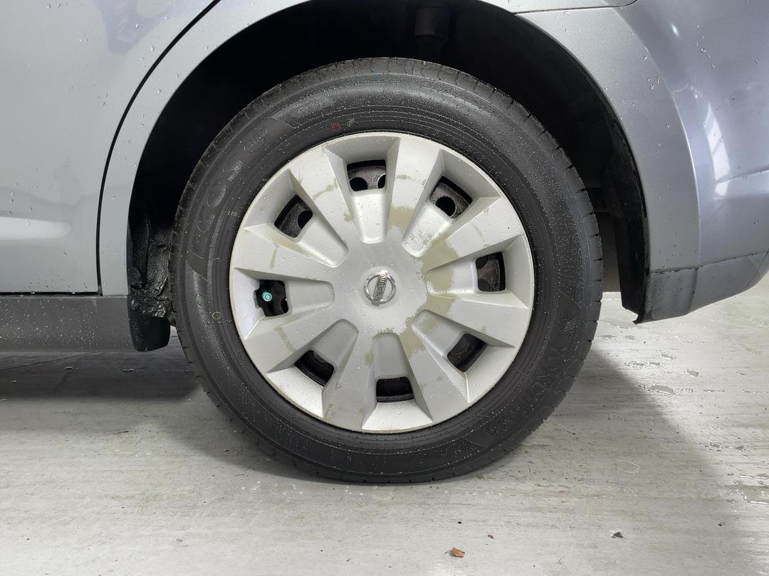 Photo '11' of Nissan Tiida