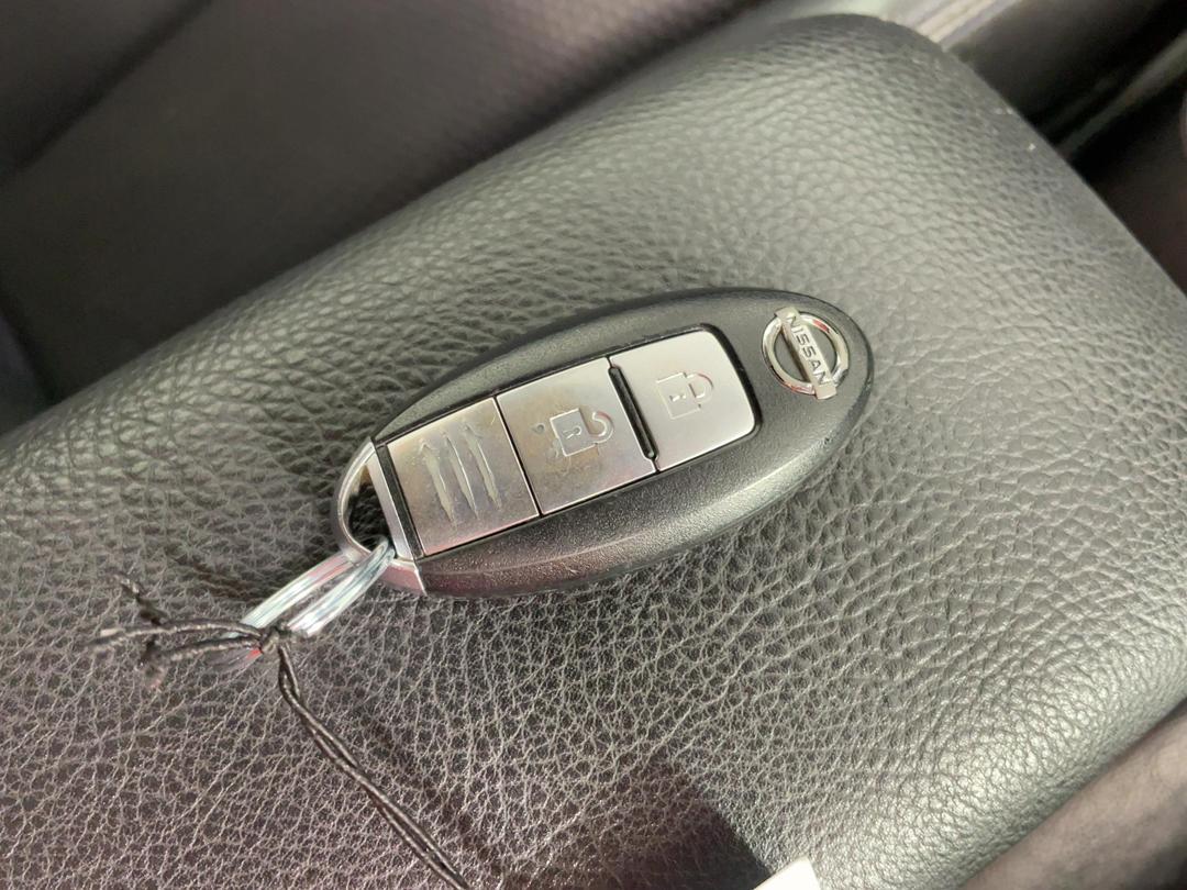 Photo '22' of Nissan Tiida
