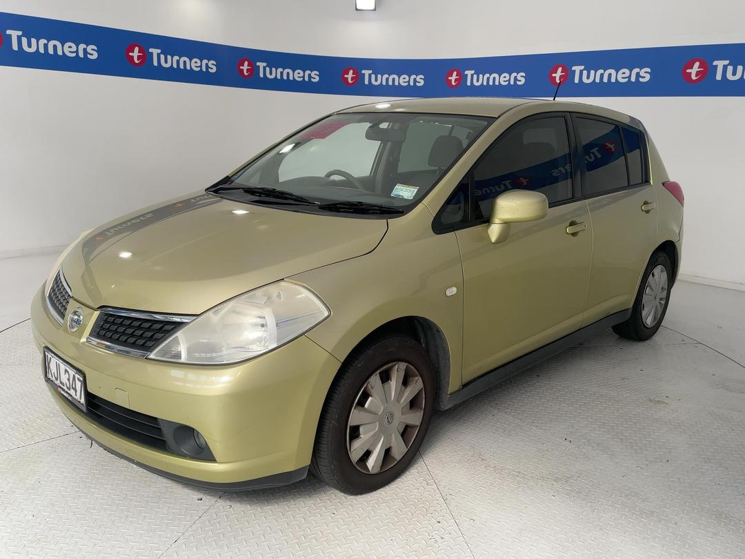 Photo '4' of Nissan Tiida Photo '4' of Nissan Tiida