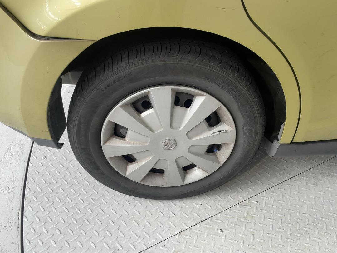Photo '8' of Nissan Tiida Photo '8' of Nissan Tiida