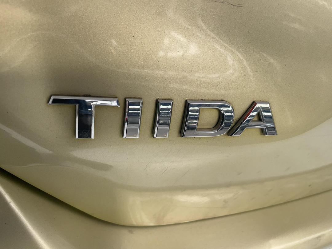 Photo '32' of Nissan Tiida Photo '32' of Nissan Tiida