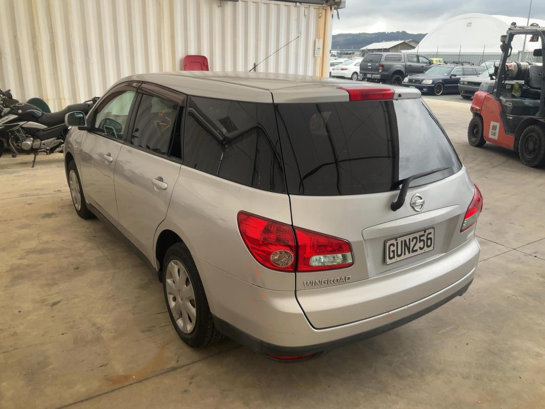 Photo '4' of Nissan Wingroad