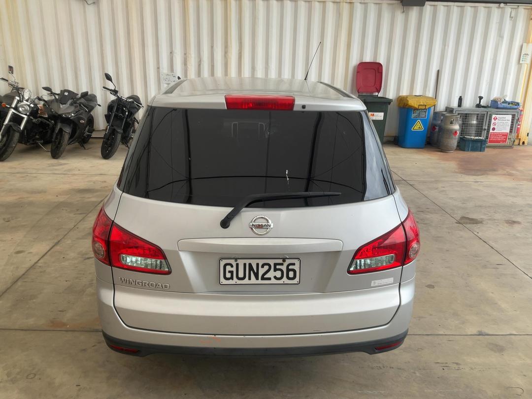 Photo '5' of Nissan Wingroad