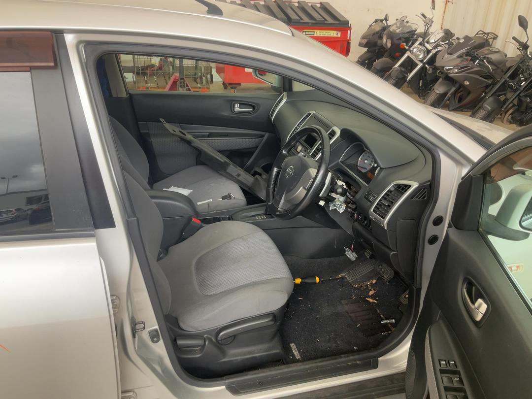 Photo '7' of Nissan Wingroad