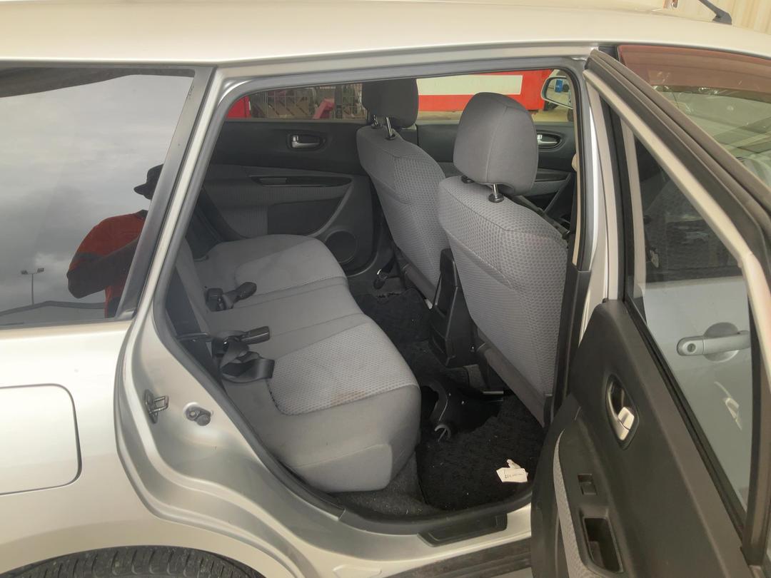 Photo '8' of Nissan Wingroad