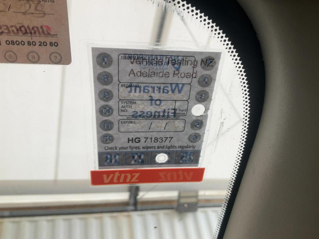 Photo '11' of Nissan Wingroad