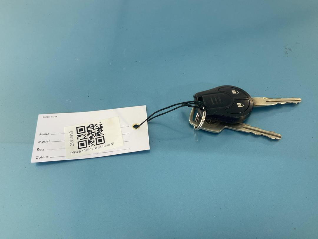 Photo '18' of Nissan Wingroad Photo '18' of Nissan Wingroad