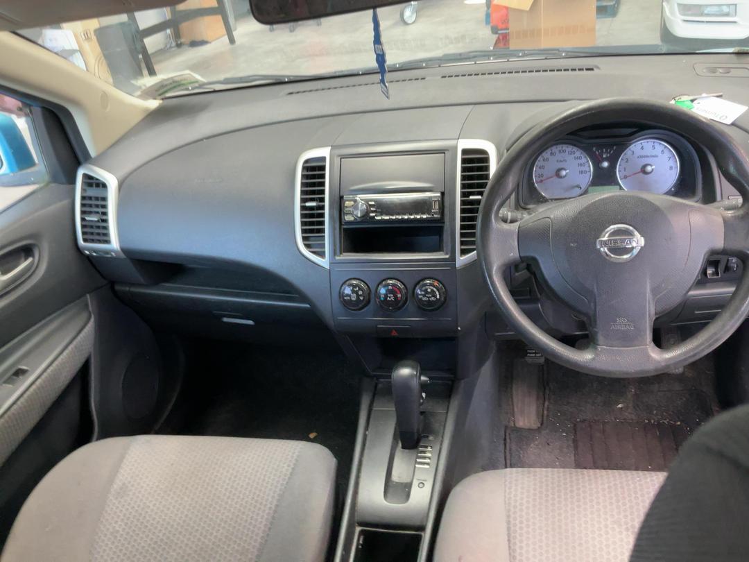 Photo '15' of Nissan Wingroad Photo '15' of Nissan Wingroad