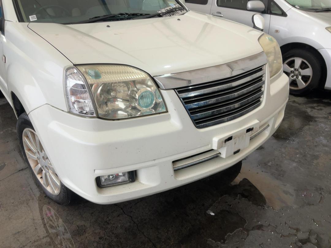 Photo '4' of Nissan X-Trail