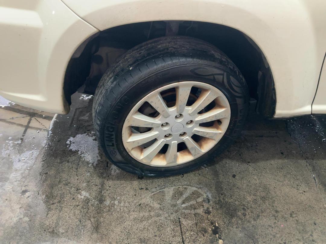 Photo '8' of Nissan X-Trail