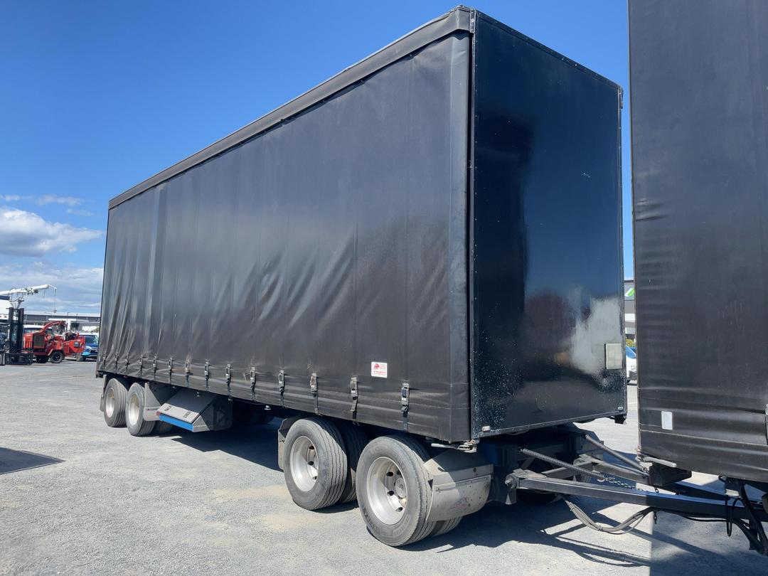 Photo '1' of ROADMASTER FG Curtainsider Full