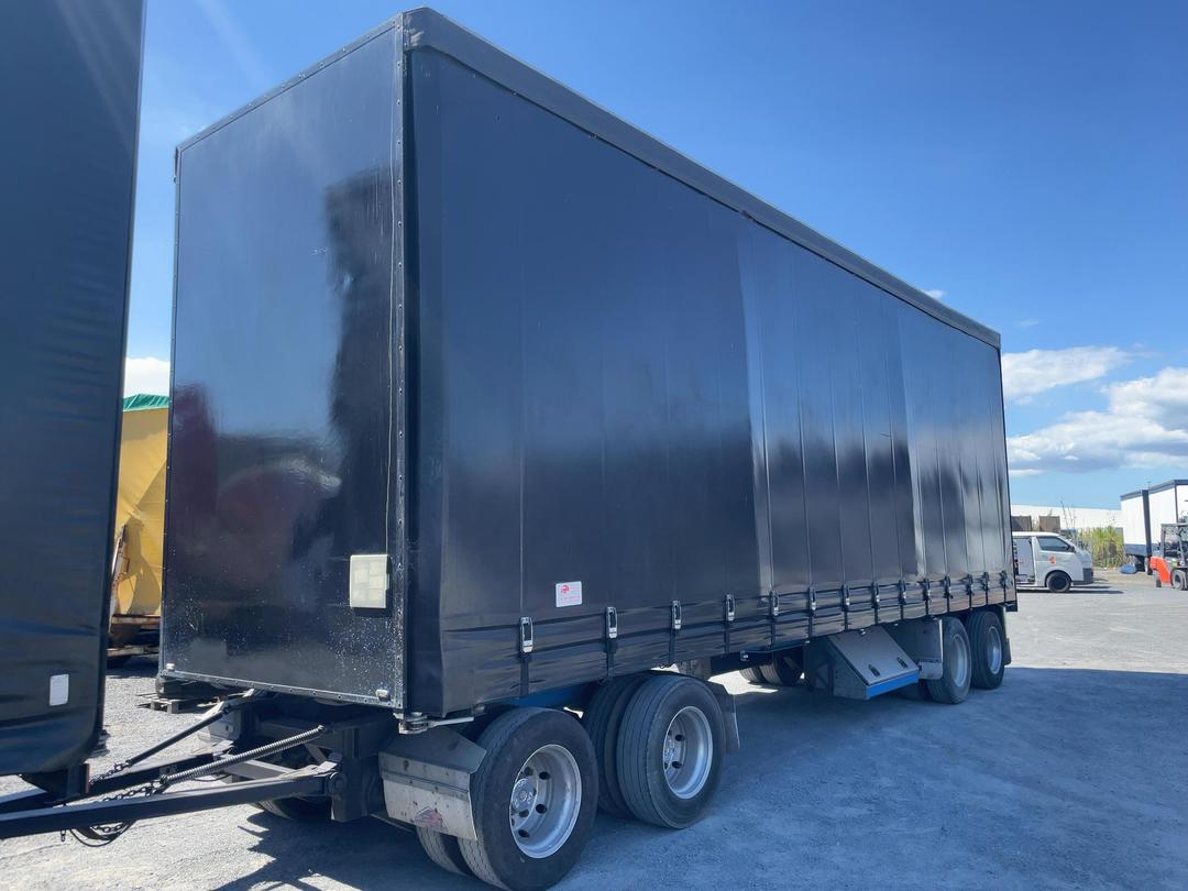Photo '5' of ROADMASTER FG Curtainsider Full