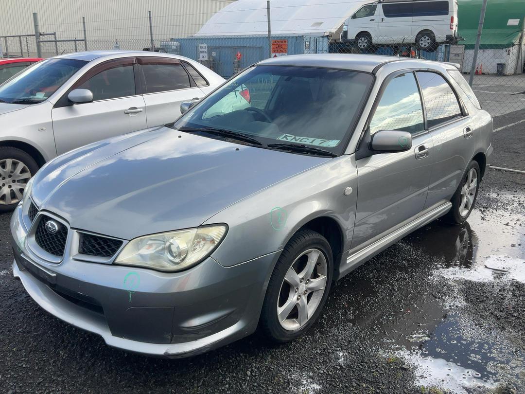 Photo '3' of Subaru Impreza Photo '3' of Subaru Impreza
