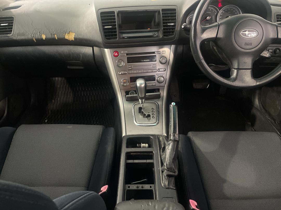 Photo '16' of Subaru Legacy R