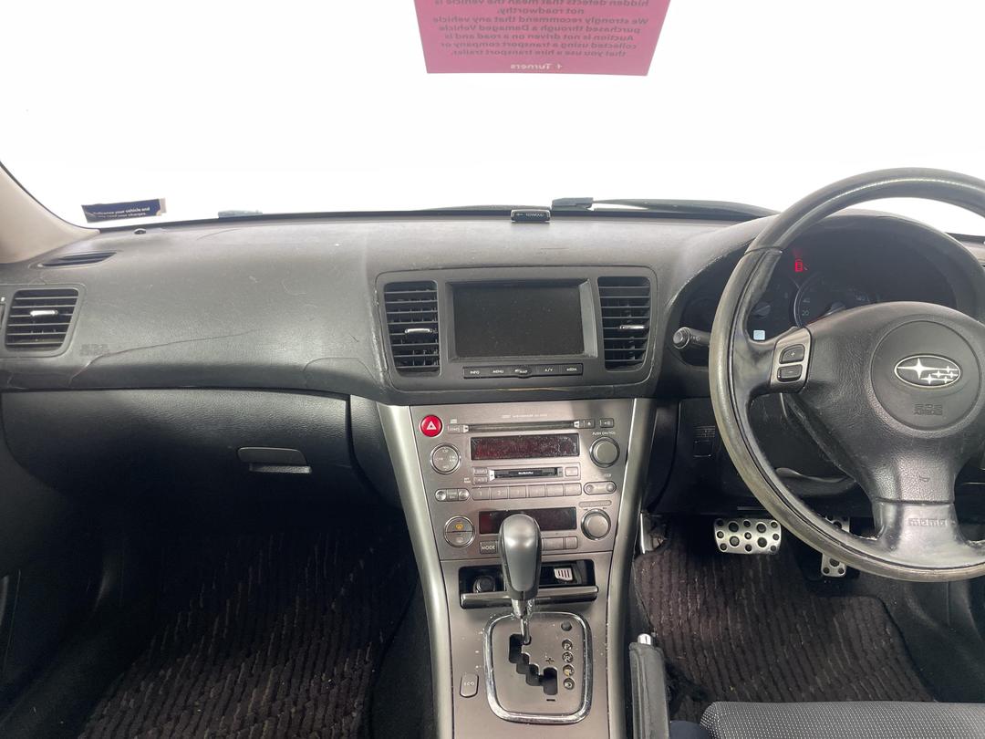 Photo '18' of Subaru Legacy