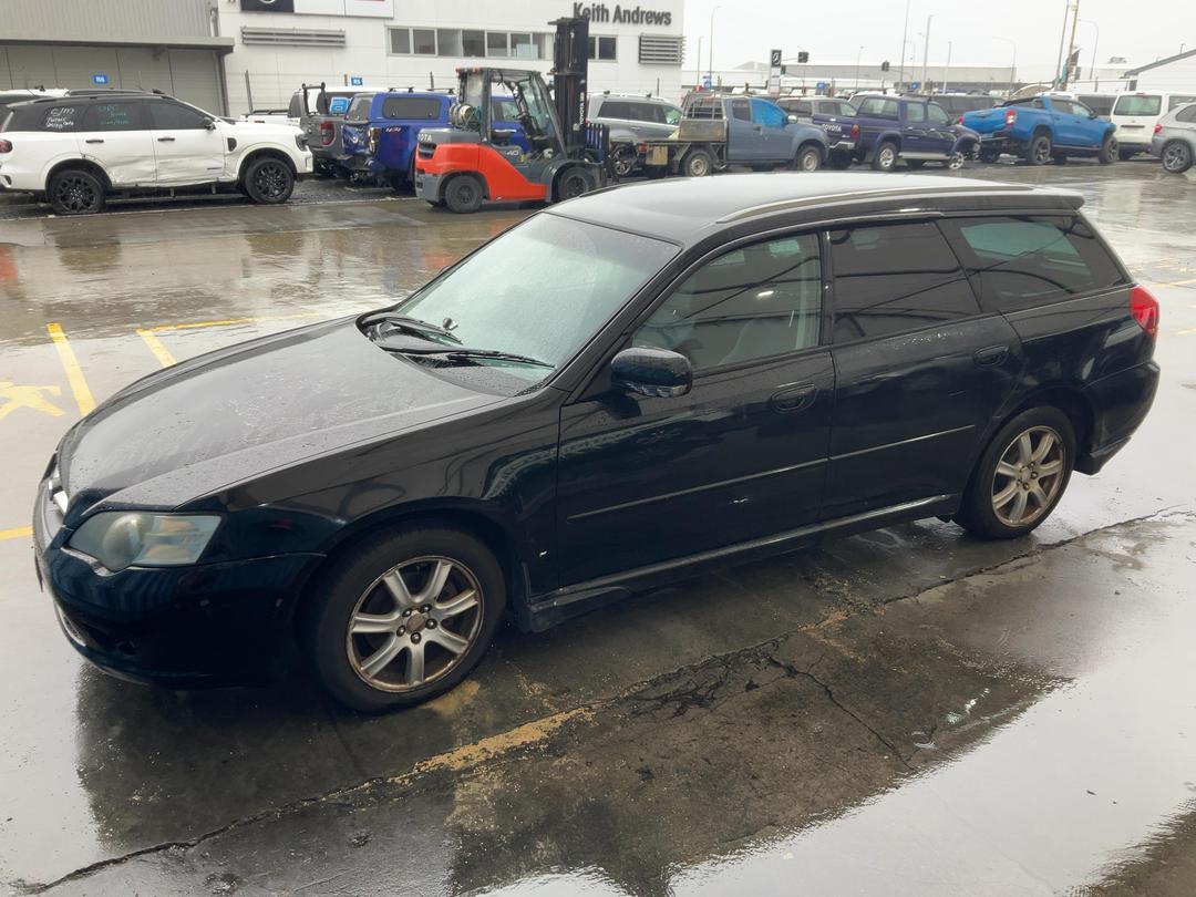 Photo '2' of Subaru Legacy