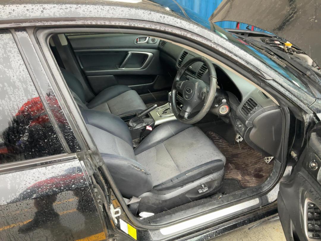 Photo '20' of Subaru Legacy