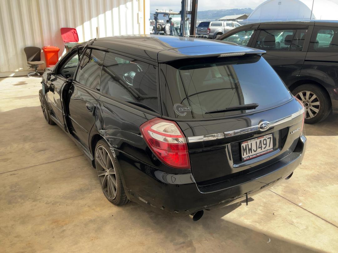 Photo '4' of Subaru Legacy