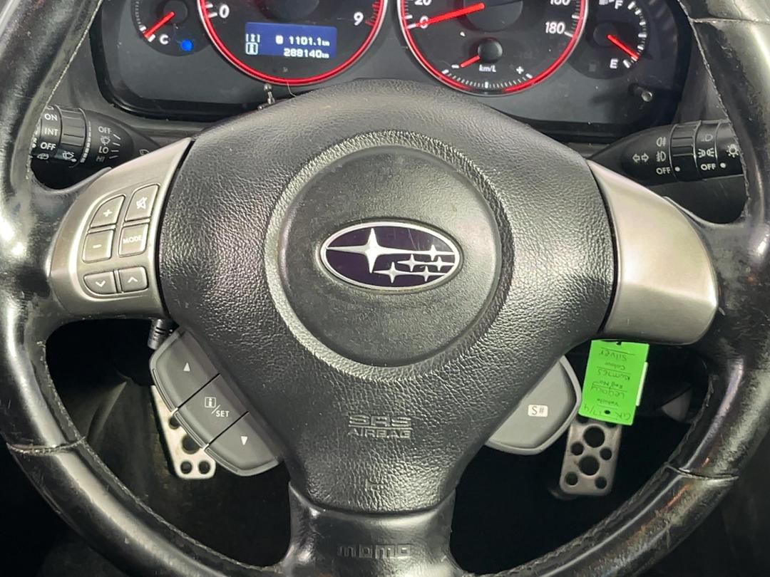 Photo '23' of Subaru Legacy