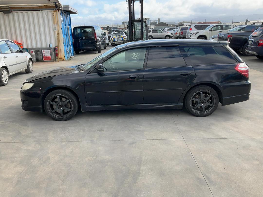 Photo '5' of Subaru Legacy