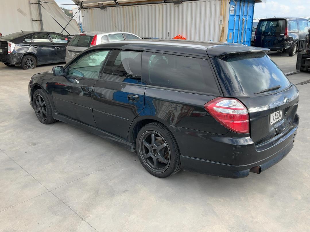 Photo '6' of Subaru Legacy