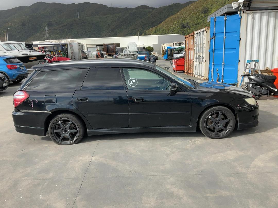 Photo '9' of Subaru Legacy