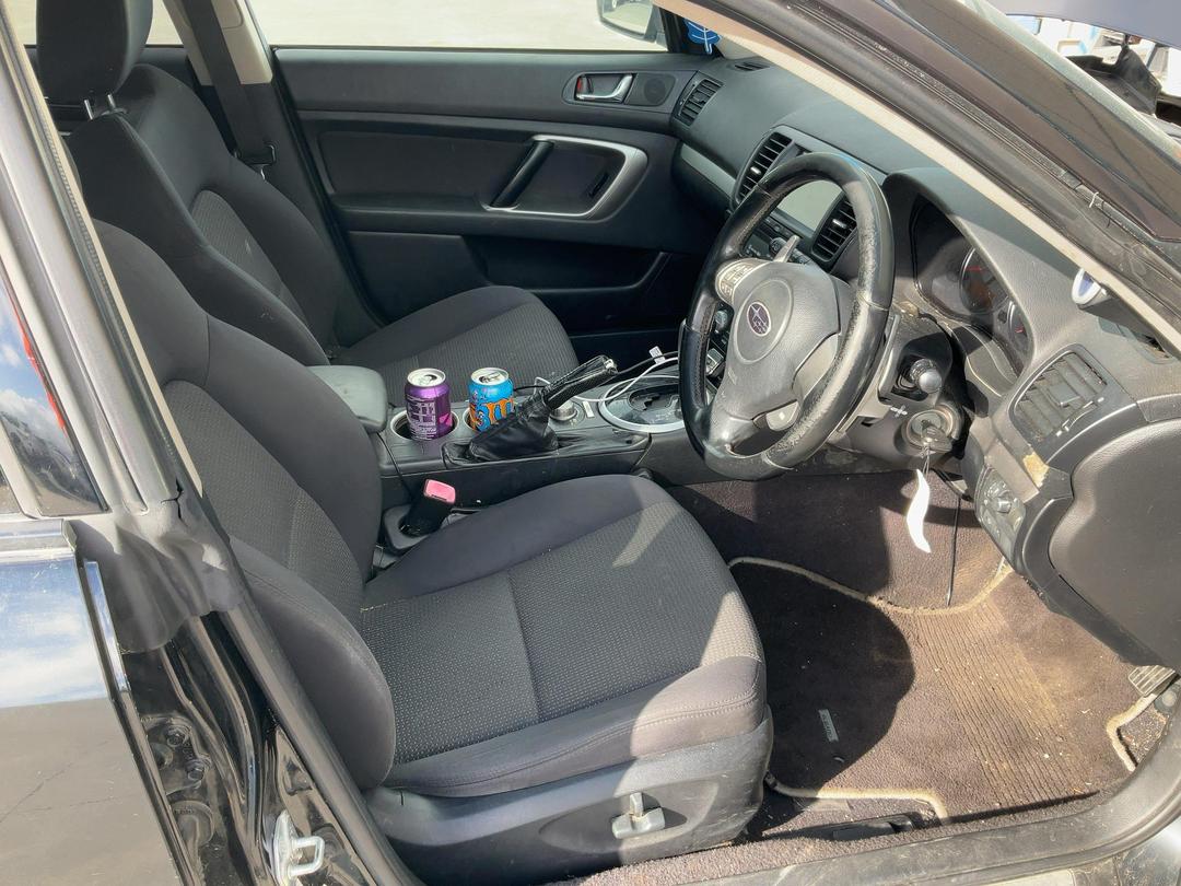 Photo '20' of Subaru Legacy