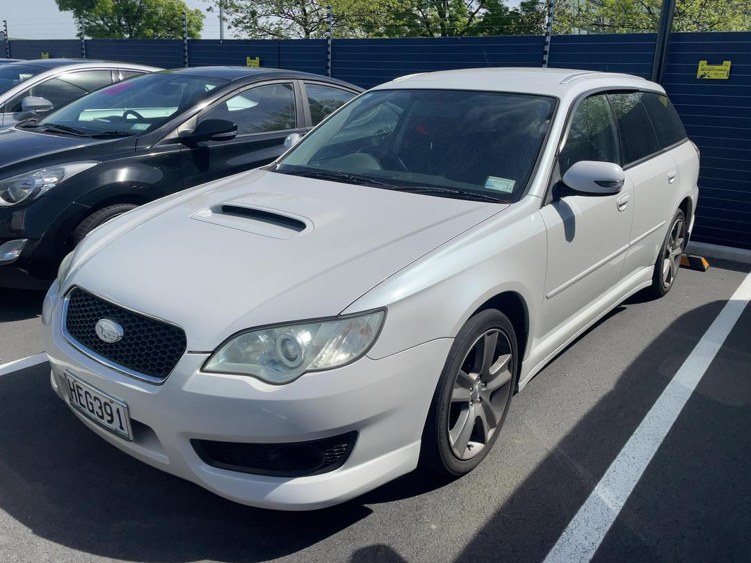 Photo '3' of Subaru Legacy Photo '3' of Subaru Legacy