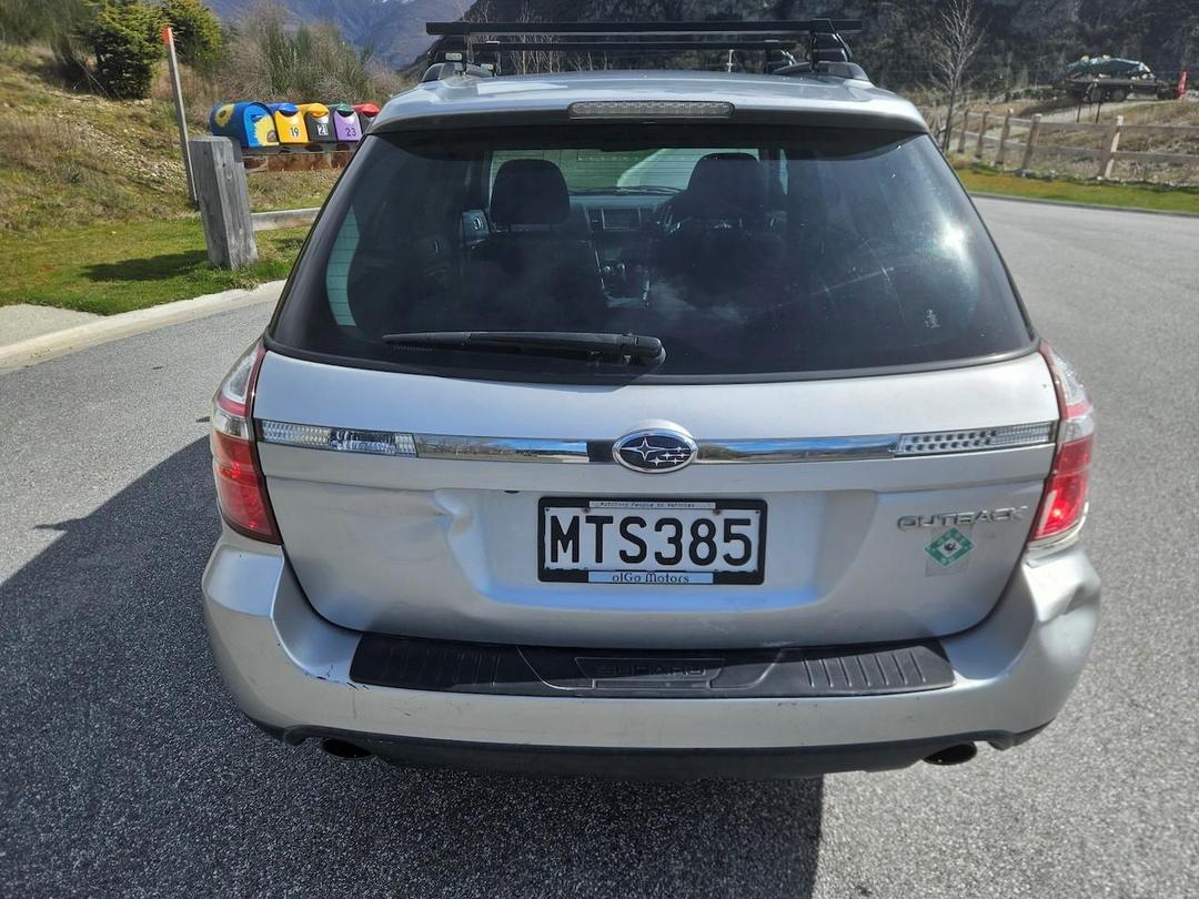 Photo '5' of Subaru Legacy