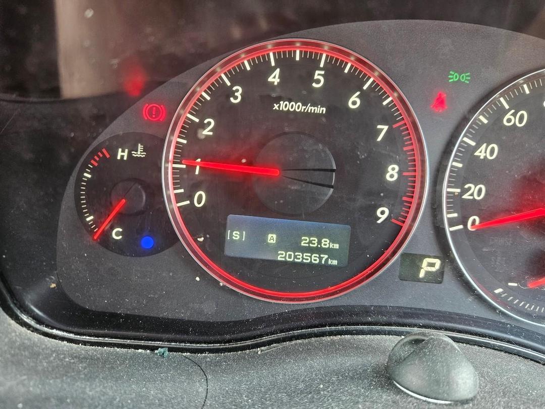 Photo '14' of Subaru Legacy