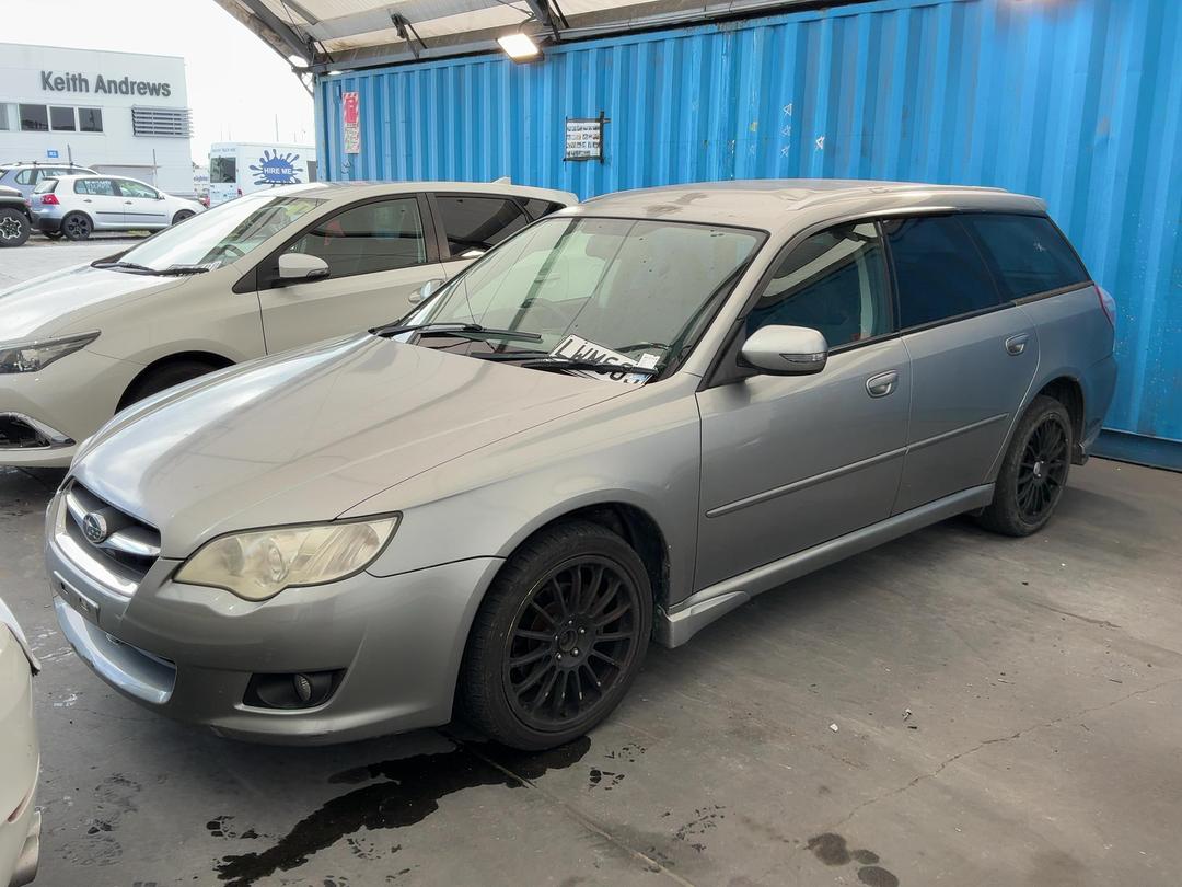 Photo '7' of Subaru Legacy