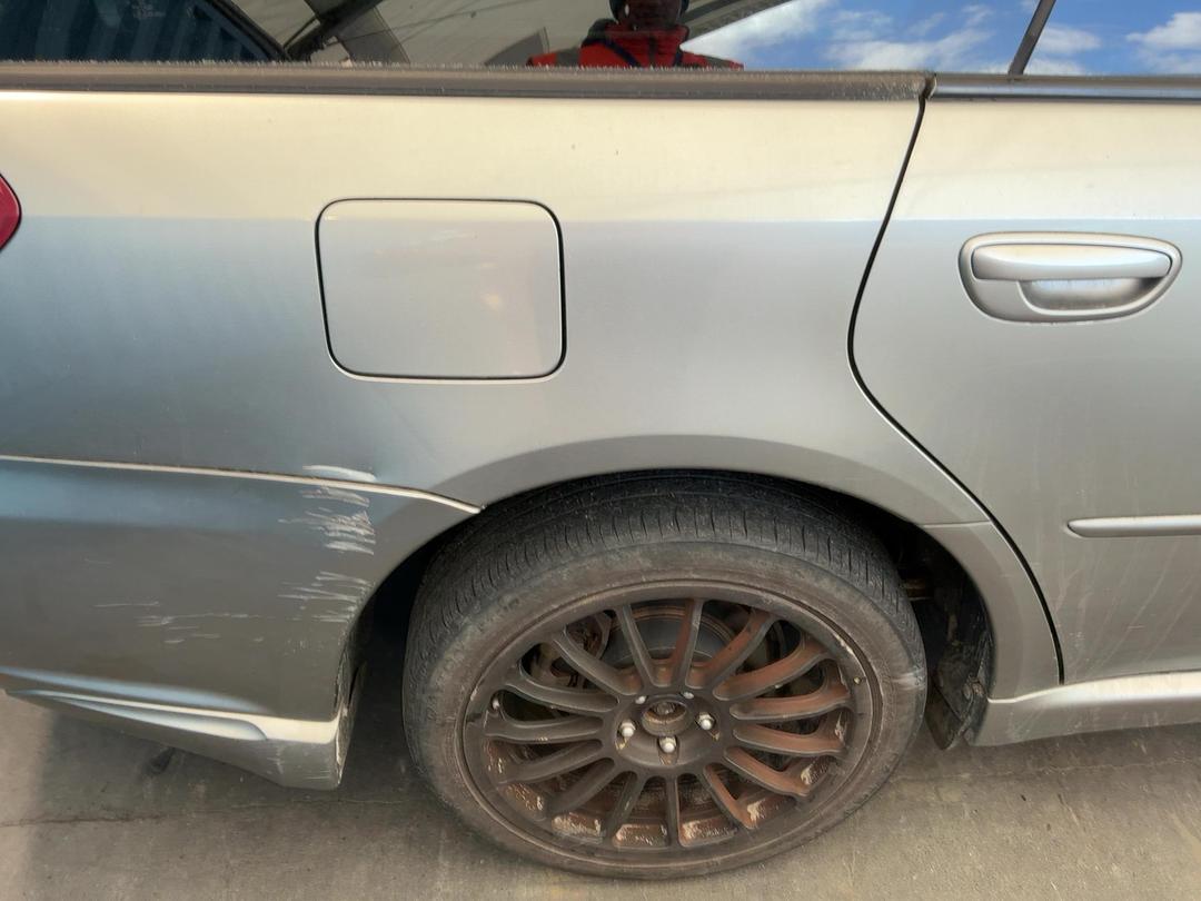 Photo '18' of Subaru Legacy