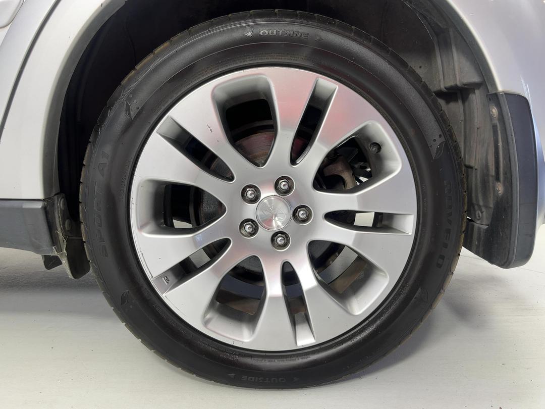Photo '11' of Subaru Legacy