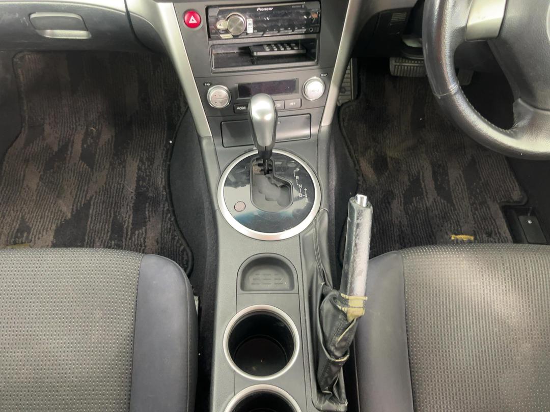 Photo '18' of Subaru Legacy