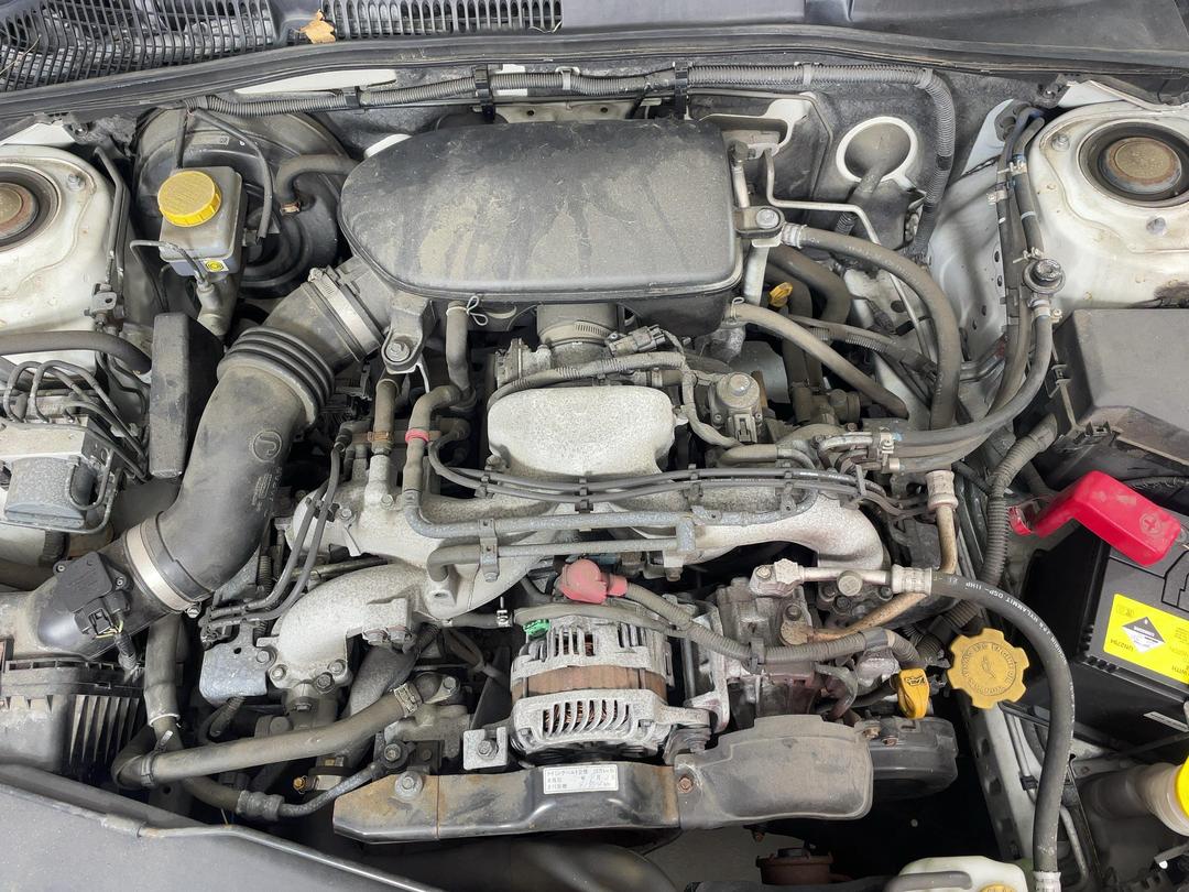Photo '13' of Subaru Legacy