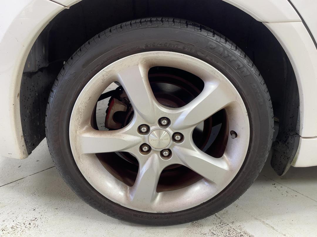Photo '12' of Subaru Legacy