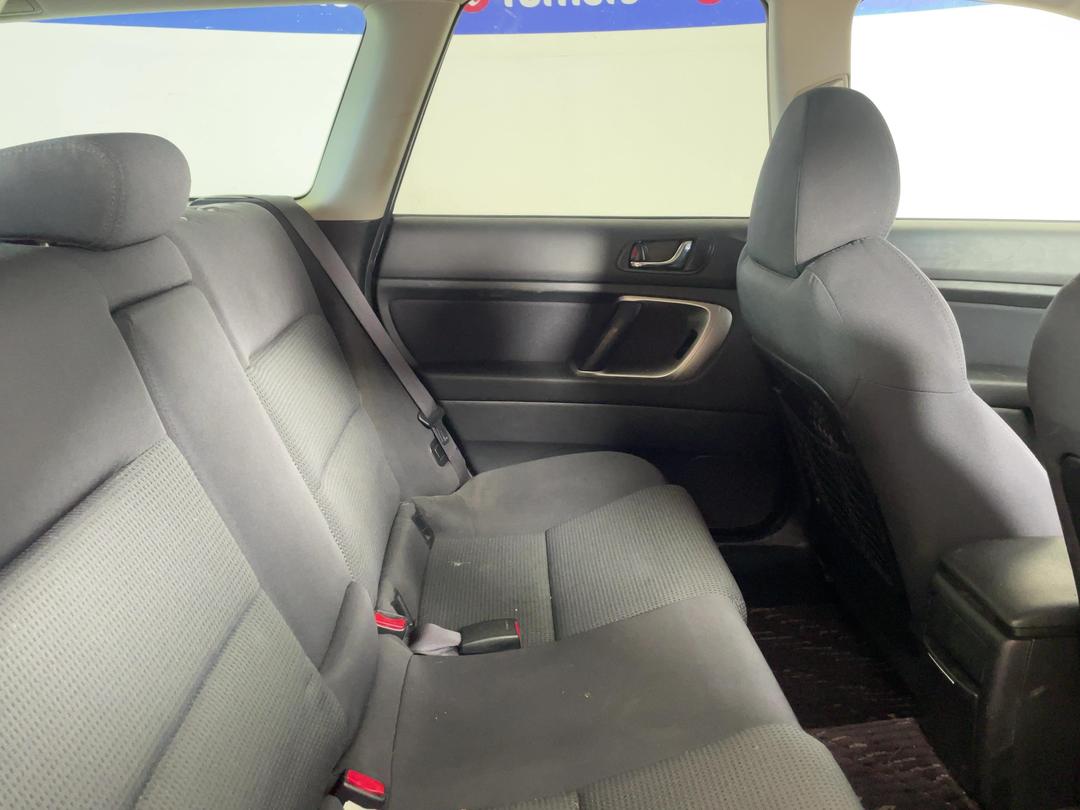 Photo '20' of Subaru Legacy