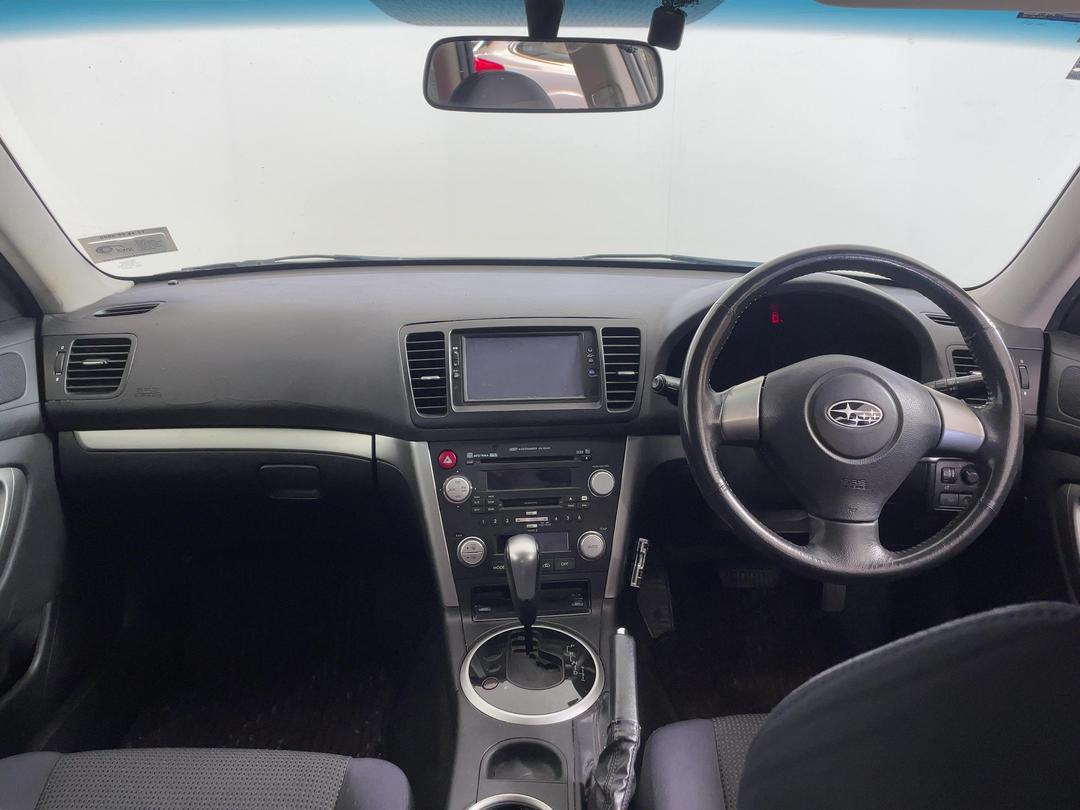 Photo '17' of Subaru Legacy